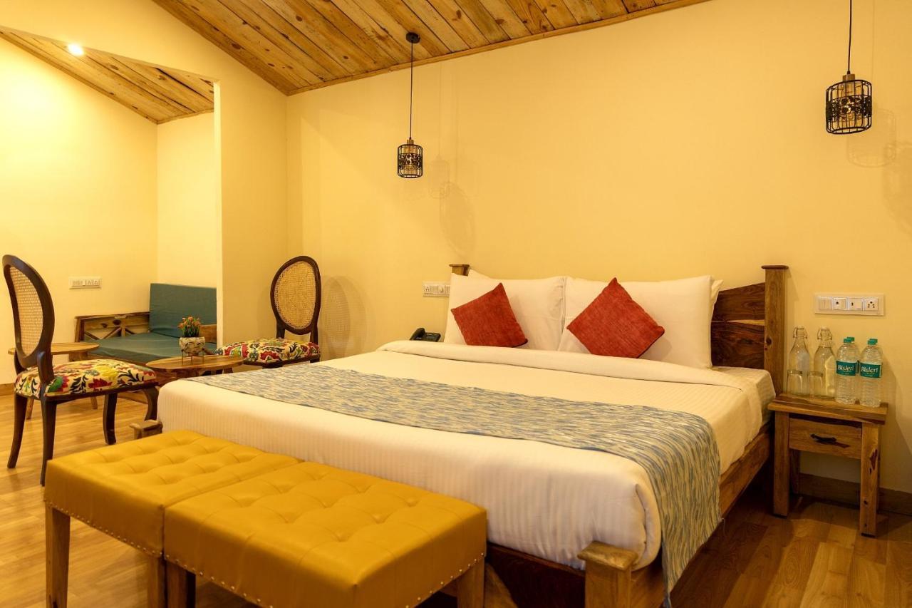 Aamod At Shoghi Luxury Cottage Resort ชิมลา ภายนอก รูปภาพ