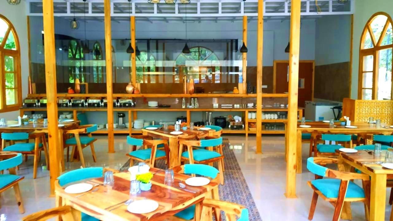 Aamod At Shoghi Luxury Cottage Resort ชิมลา ภายนอก รูปภาพ