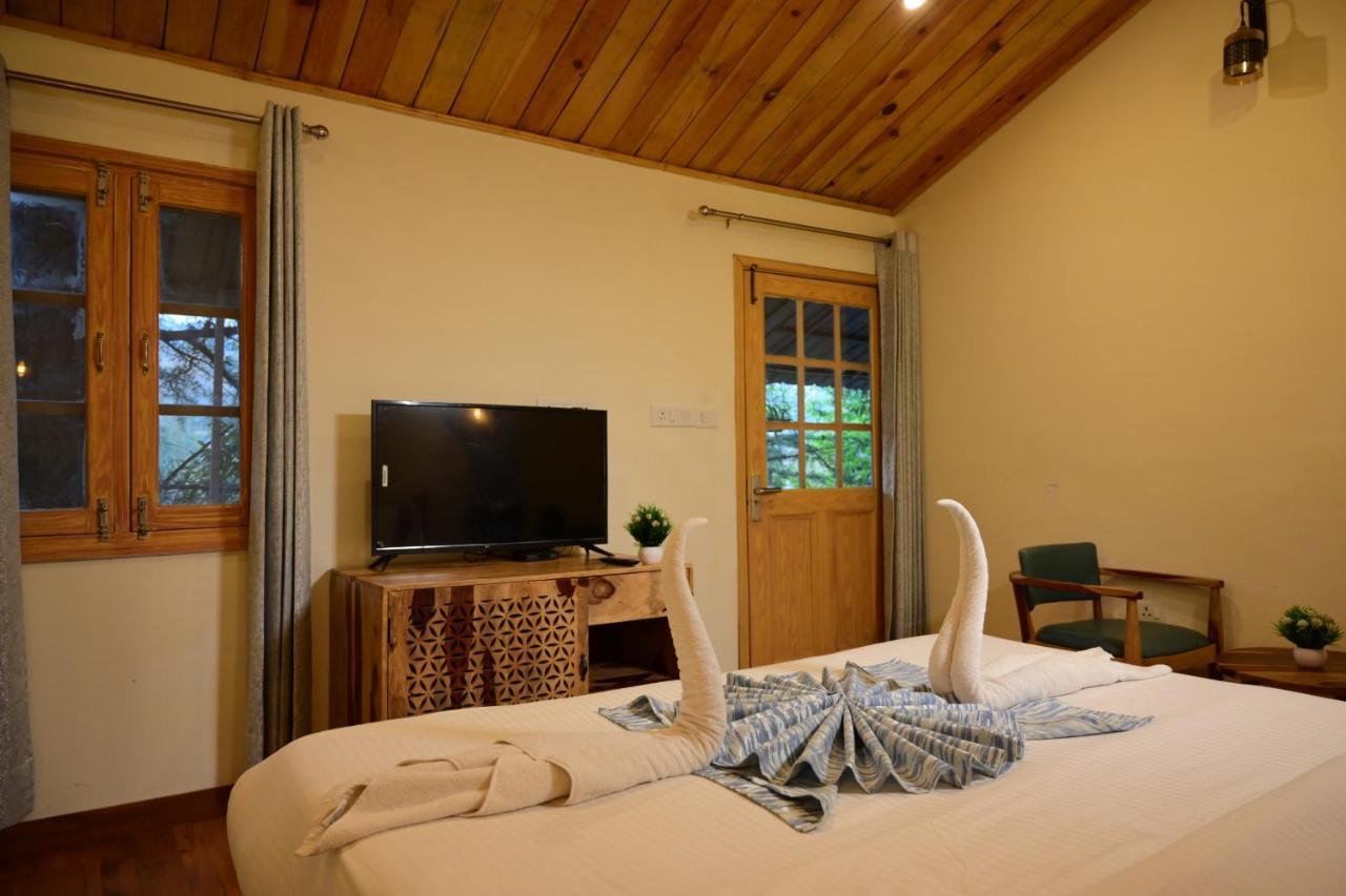 Aamod At Shoghi Luxury Cottage Resort ชิมลา ภายนอก รูปภาพ